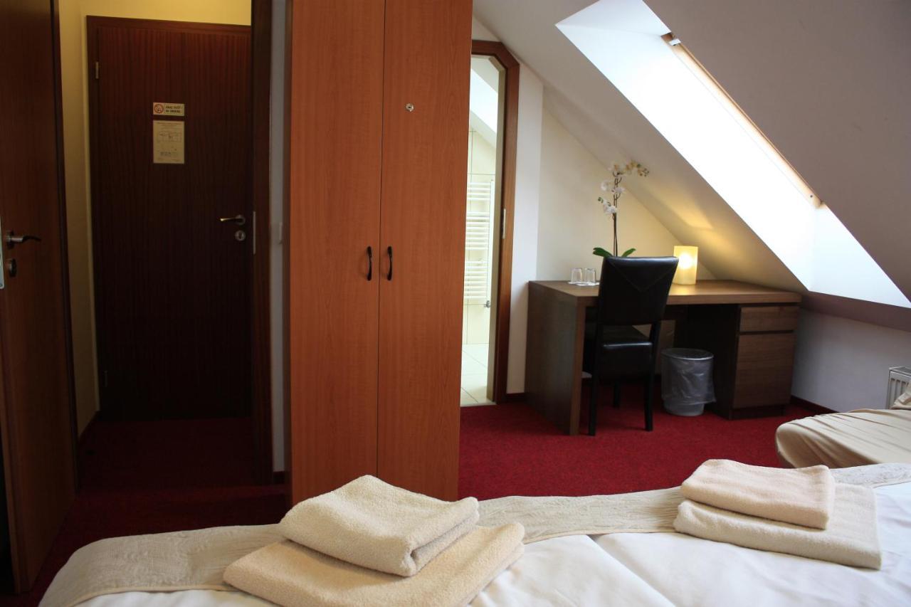 Hotel Premier Trnava Extérieur photo