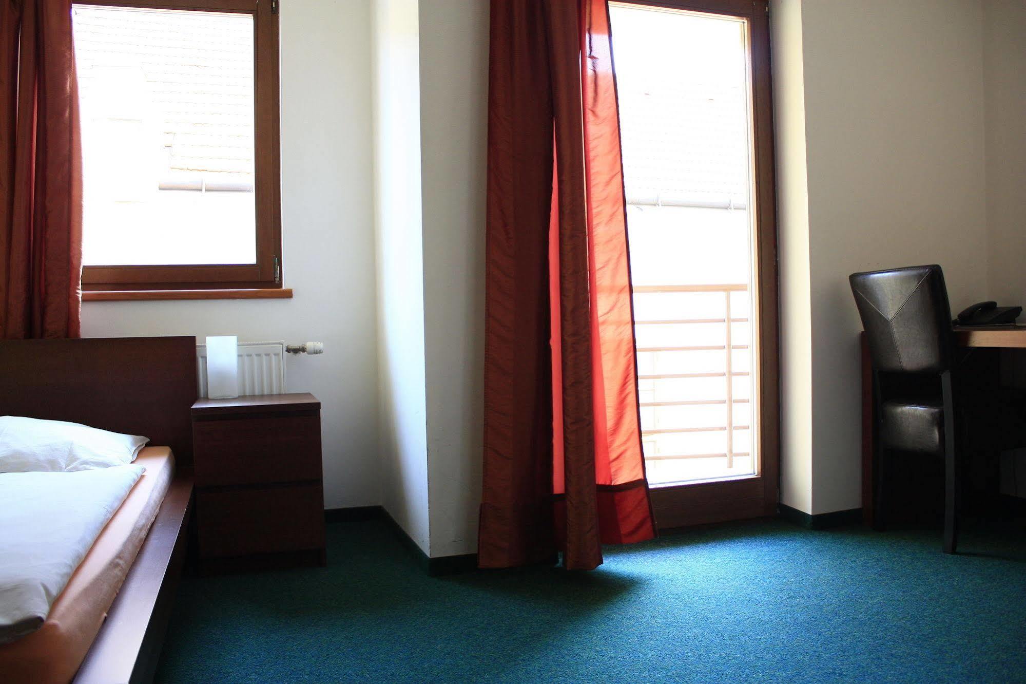 Hotel Premier Trnava Extérieur photo