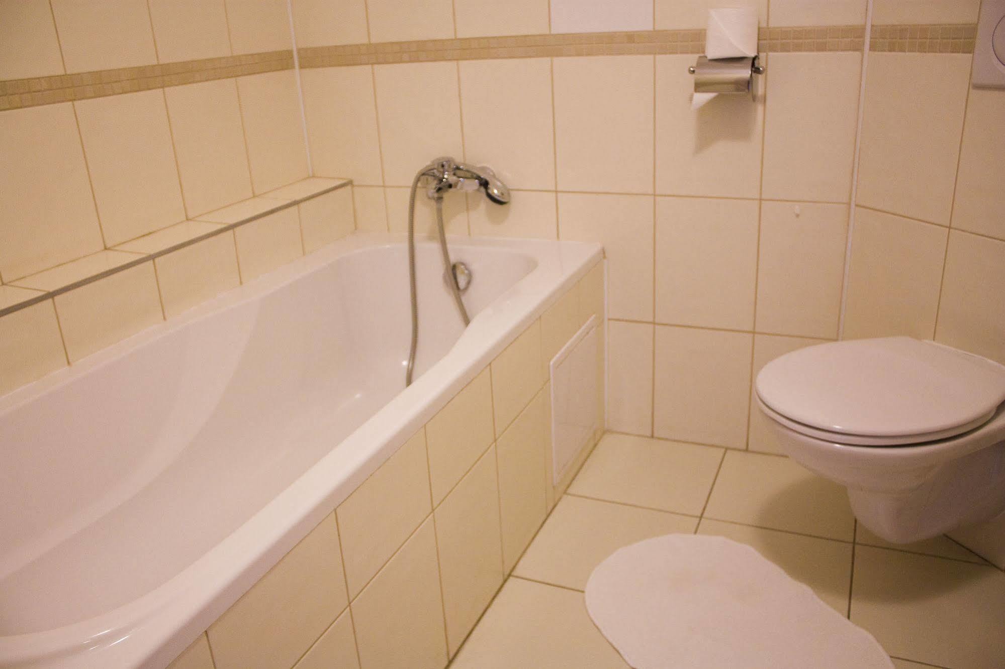 Hotel Premier Trnava Extérieur photo